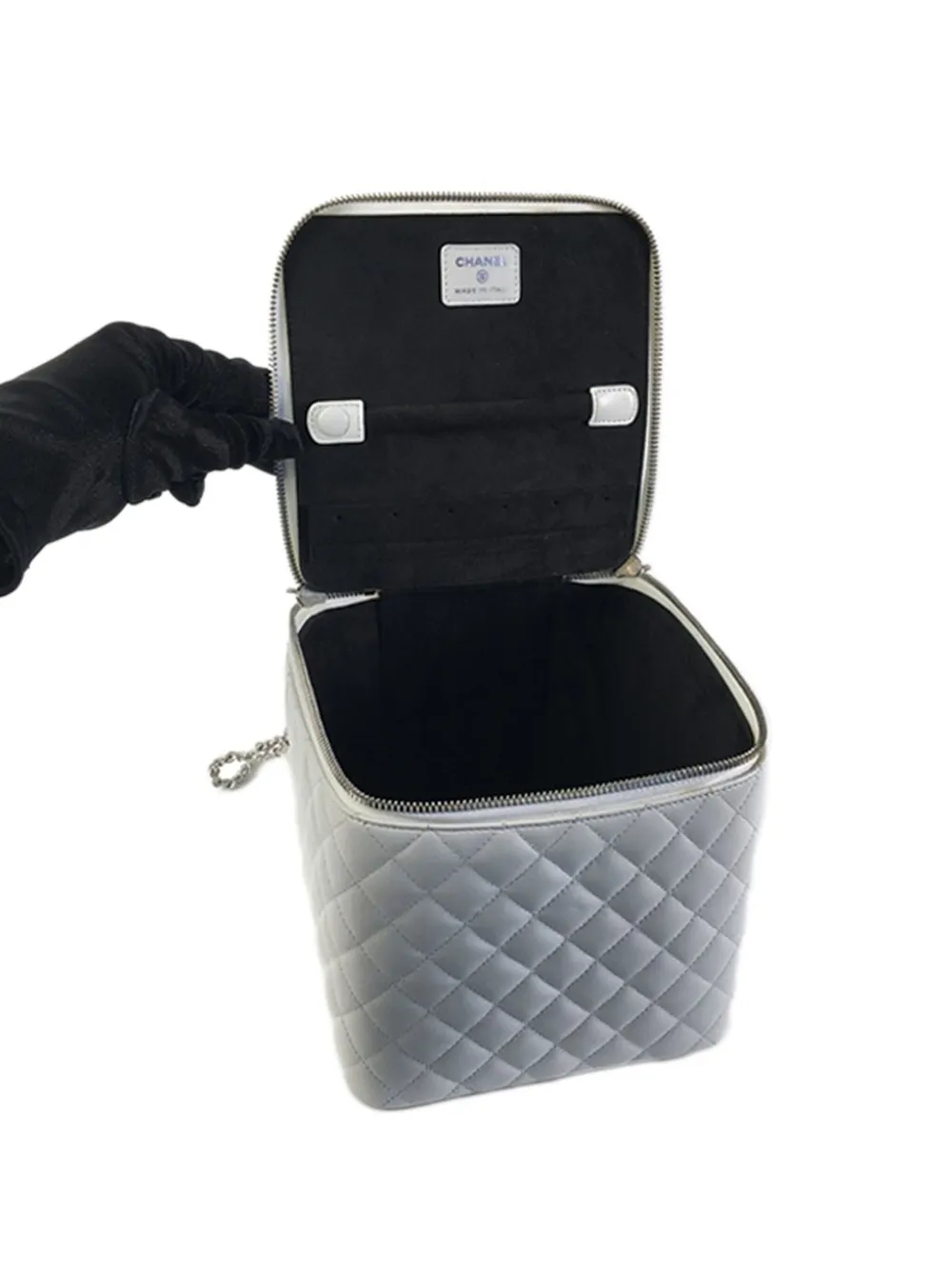 CHANEL Pre-owned 2011 Large Quilted Lambskin Top Handle Jewelry Box With Chain Vanity Bag In White