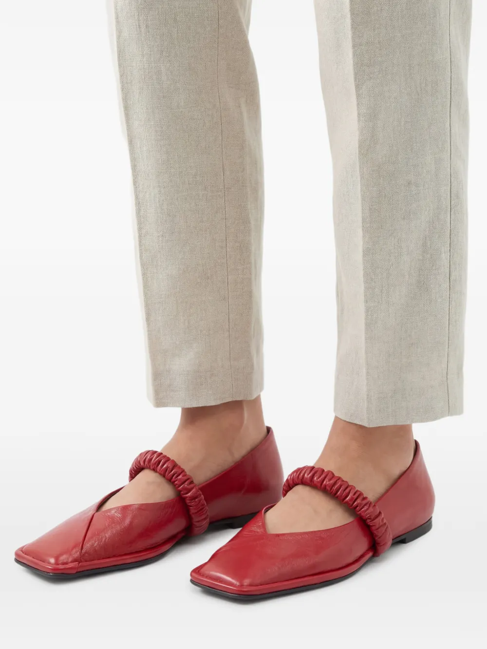 ALOHAS Ballerina's met vierkante neus Rood