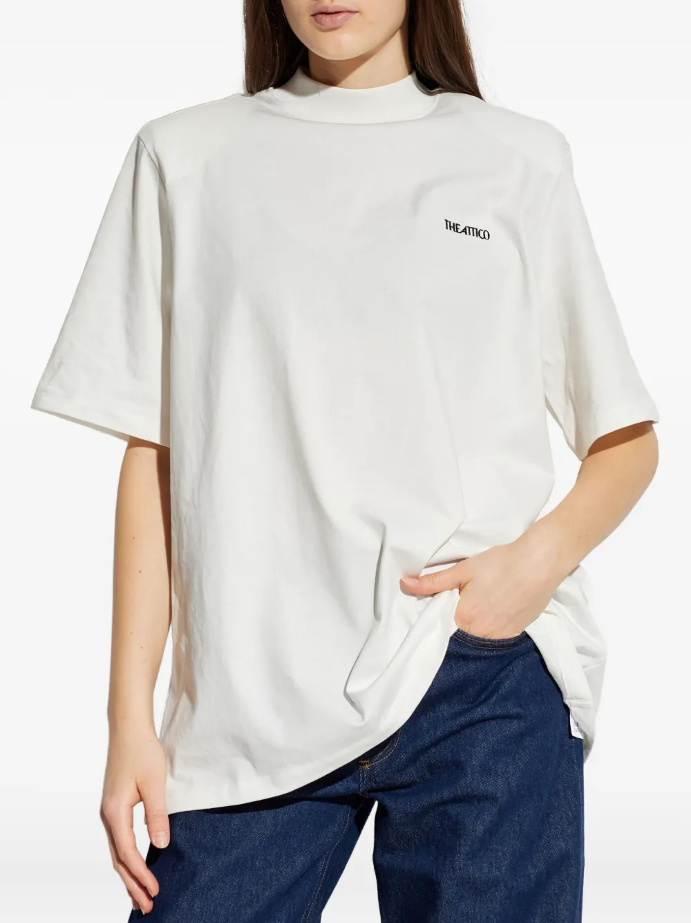 Attico Short Sleeve Crew Neck Straight Hem Top In White