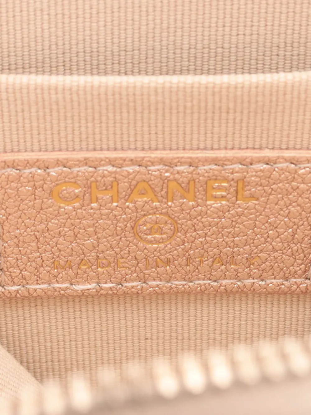 Pre-owned Chanel 2021-2025 Cc Quilted Metallic Lambskin And Airpods Pro Case Coin Pouch In Pink