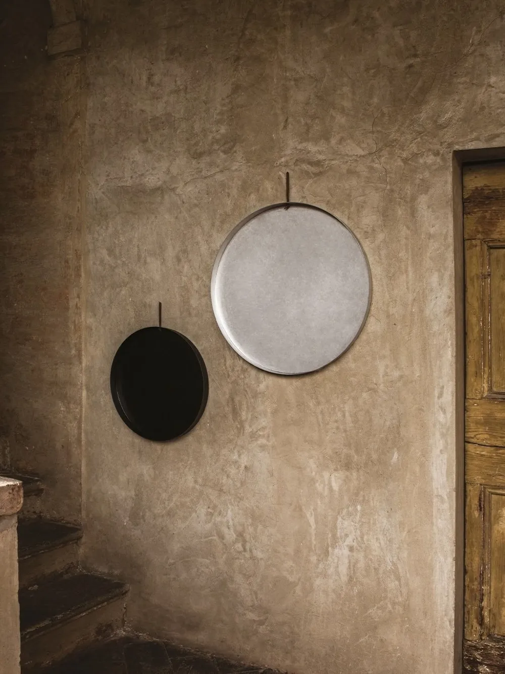 Knindustrie Live/ly Round Tray (50cm) In Green