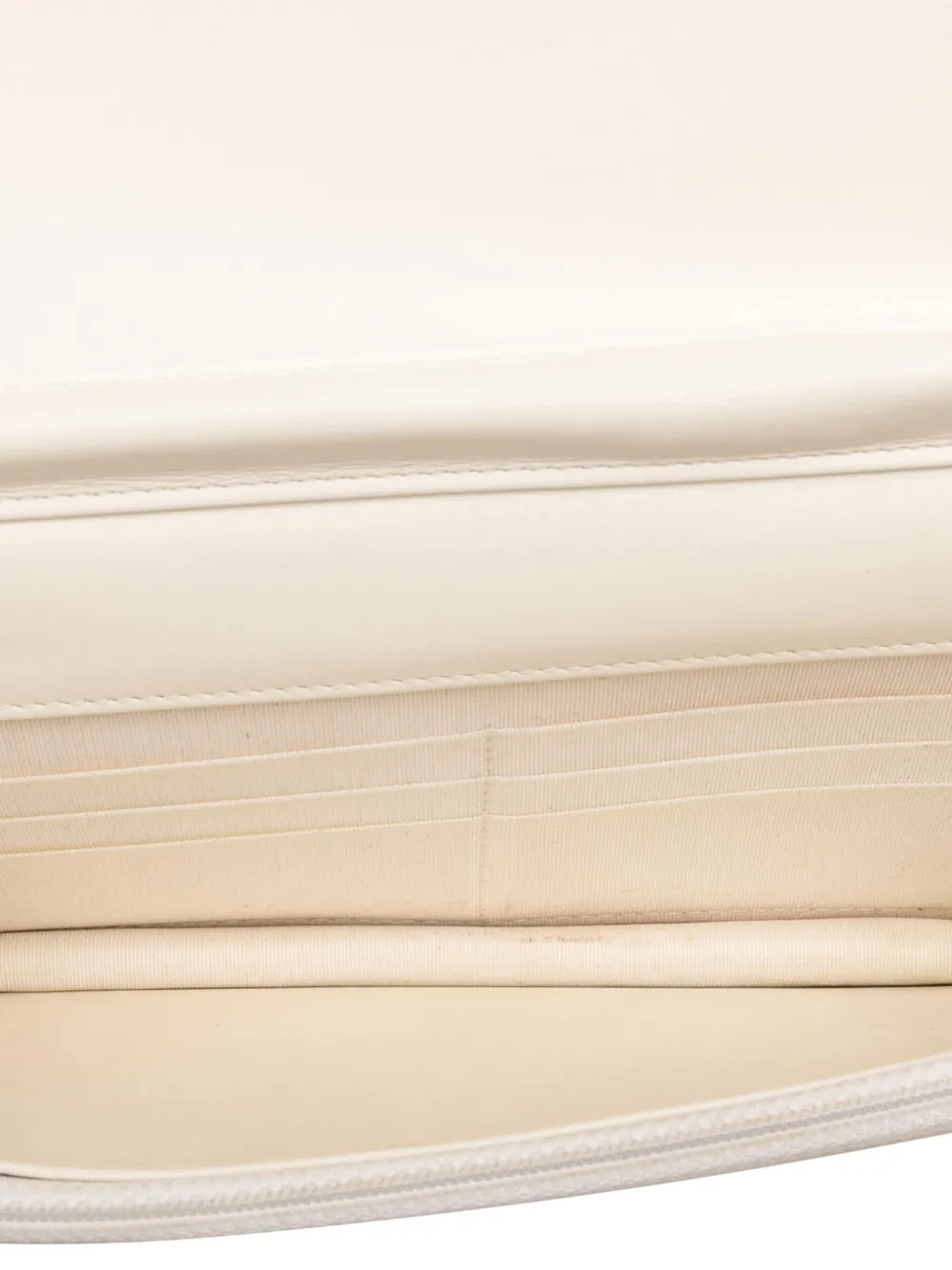 CHANEL Pre-owned 2019 Quilted Caviar Boy Wallet On Chain Crossbody Bag In White