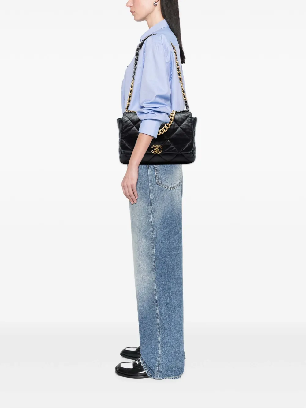 Pre-owned Chanel 2019 Maxi Lambskin 19 Flap Satchel In Black