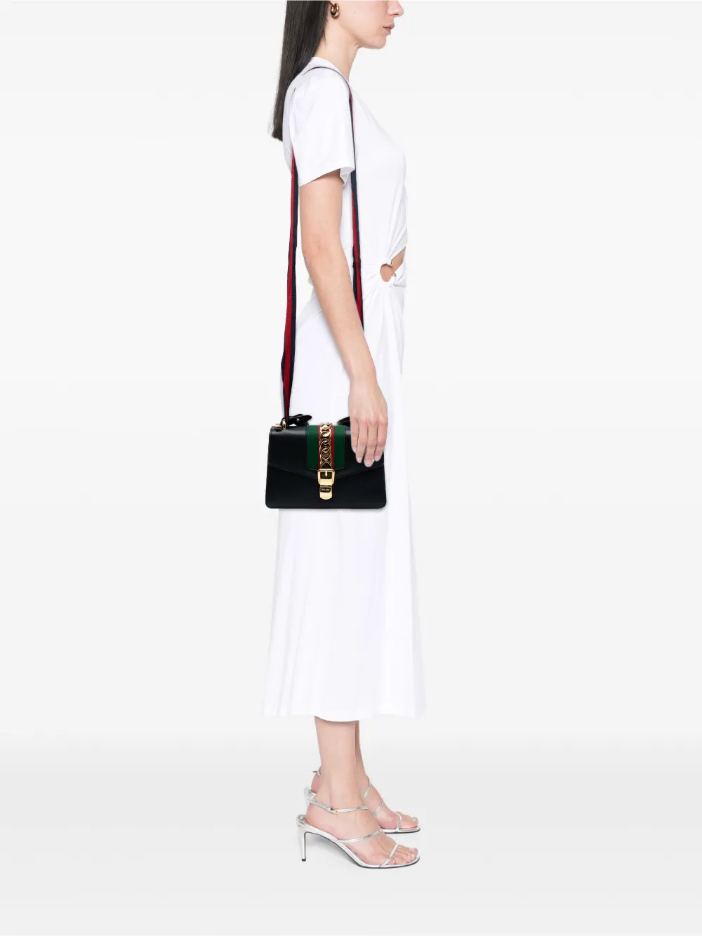 Pre-owned Gucci 2016-2025 Small Leather Sylvie Satchel In Black