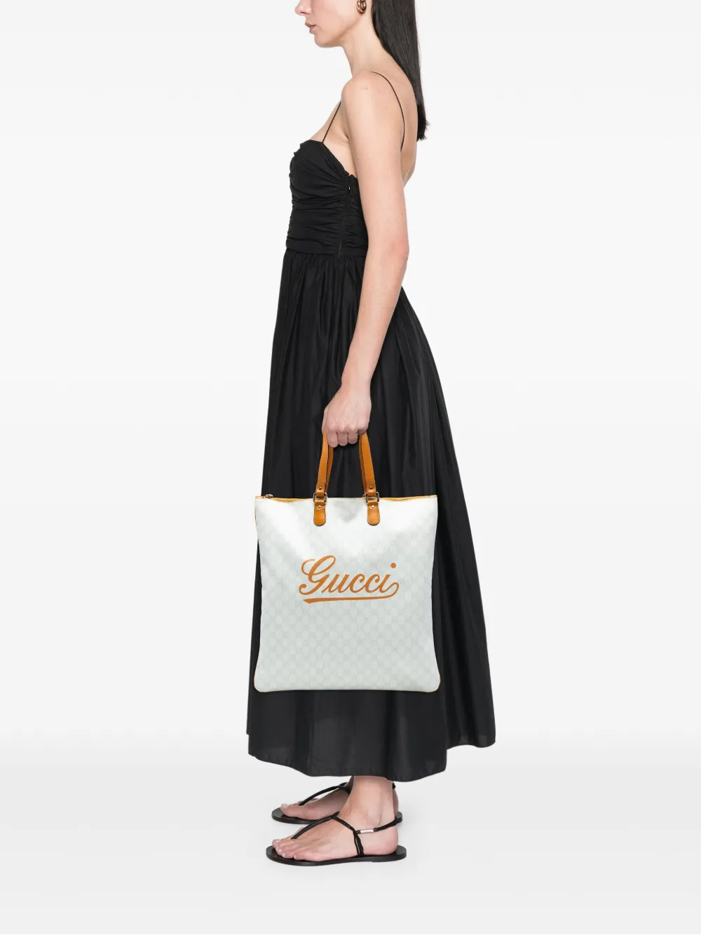 Pre-owned Gucci 2000-2015 Gg Supreme Heritage Logo Flat Zip Tote Bag In White