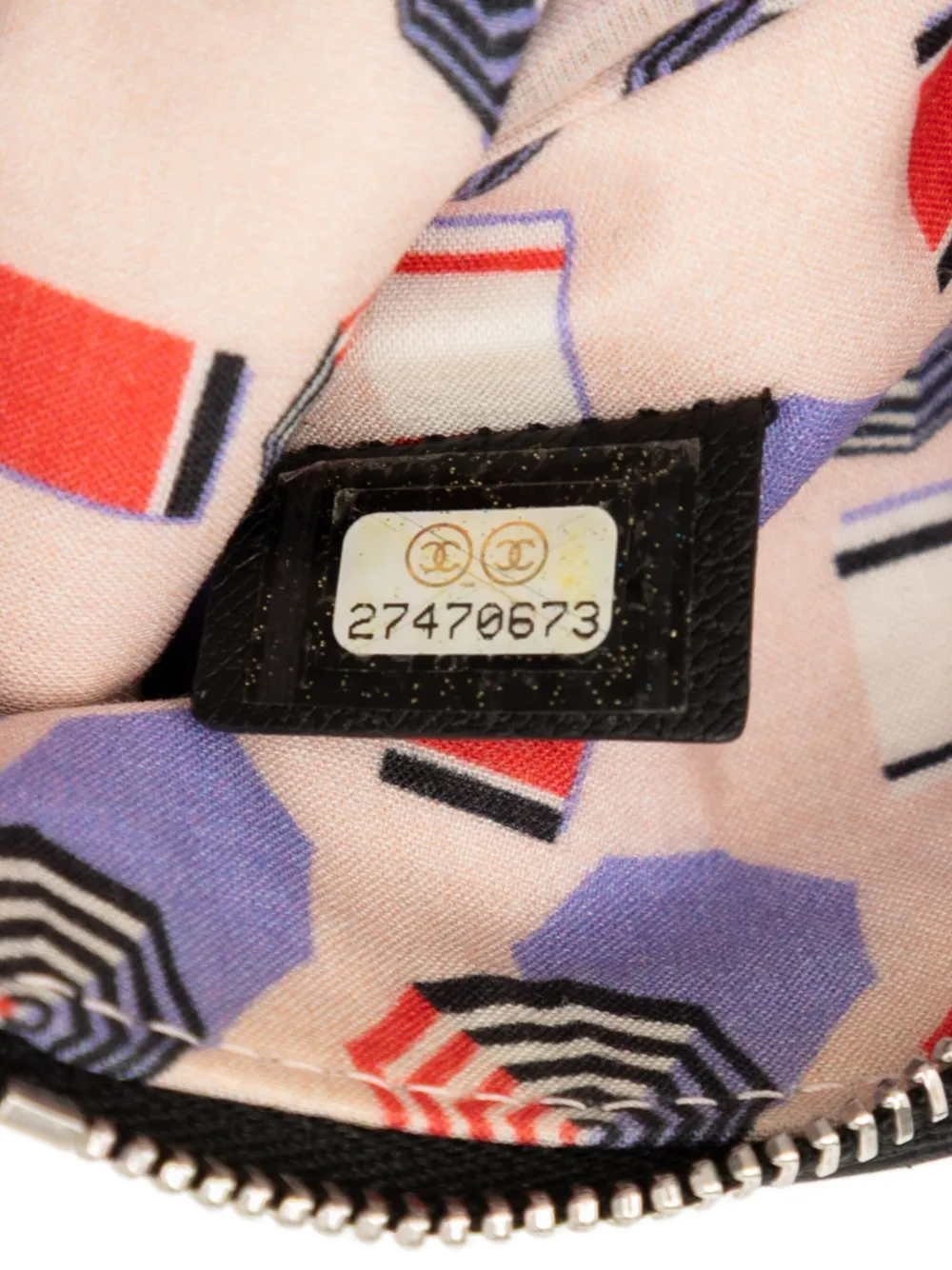 CHANEL Pre-owned 2019 Cc Grained Calfskin Zip Pouch In Black