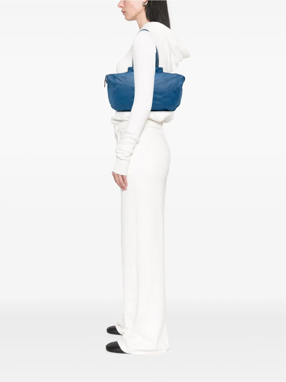 Fendi Pre-Owned 2010-2025 Medium FF Nubuck Chains tote bag | Pre-Owned | Image 2