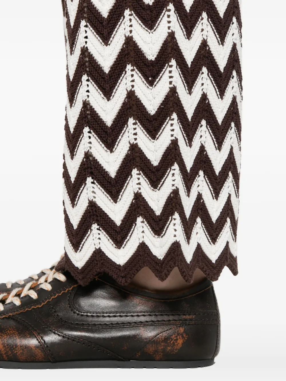 Maje Straight broek met zigzag-patroon Bruin