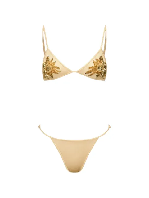 Leslie Amon Cynthia bikini