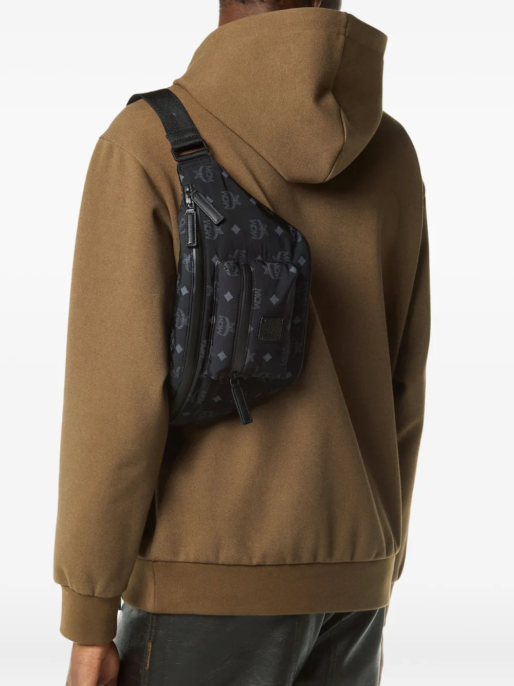 MCM sac banane Fursten à motif monogrammé | Homme | Image 2