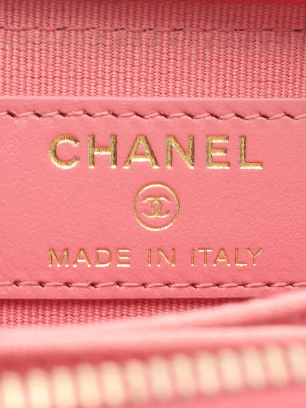 Pre-owned Chanel 2021-2025 Quilted Lambskin 19 Zip Purse Coin Pouch In Pink