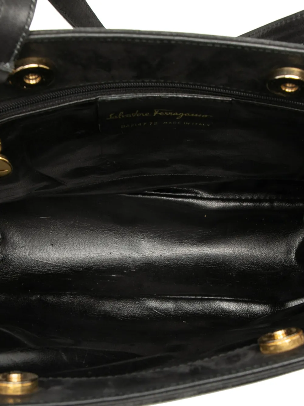 Pre-owned Ferragamo 2000-2010 Suede Crossbody Bag In Black