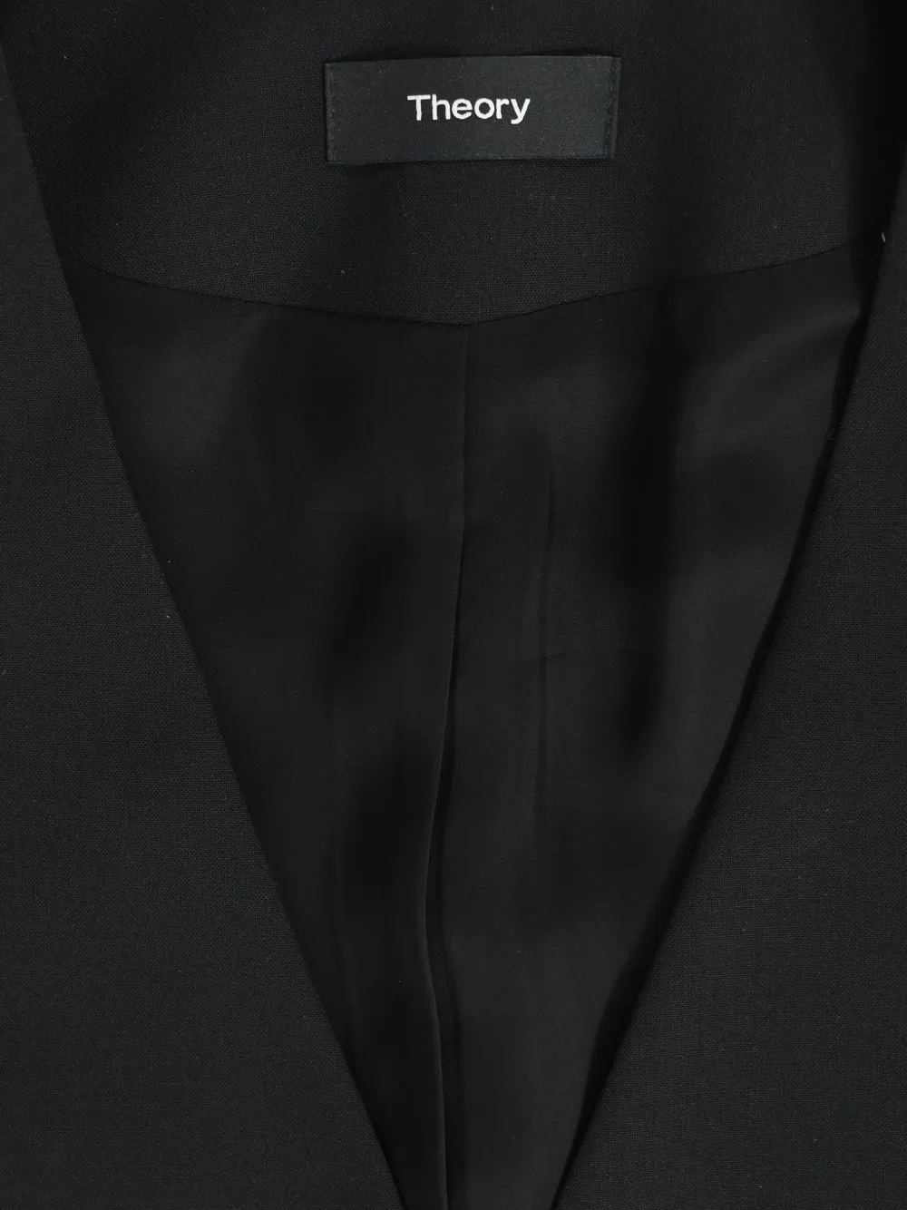 THEORY Pre-owned Lindrayia Blazer In Black