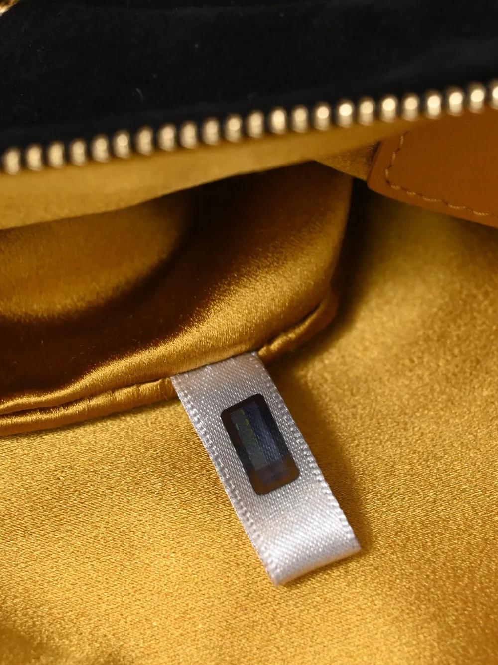 Pre-owned Jimmy Choo Chain-detail Shoulder Bag In Black