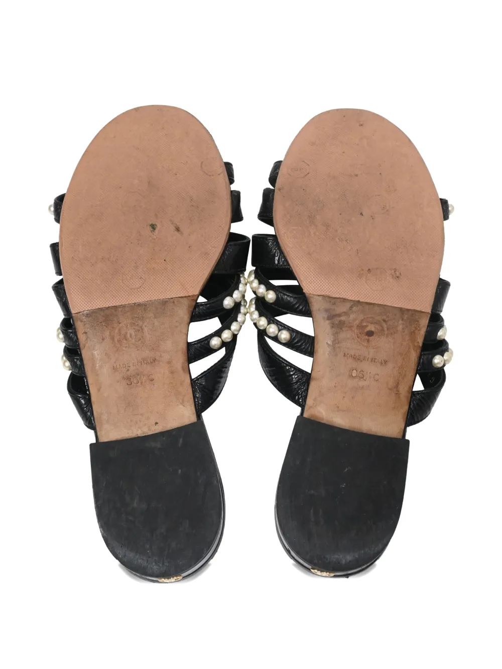 CHANEL Pre-owned Pearl-embellished Cc Sandals In Black