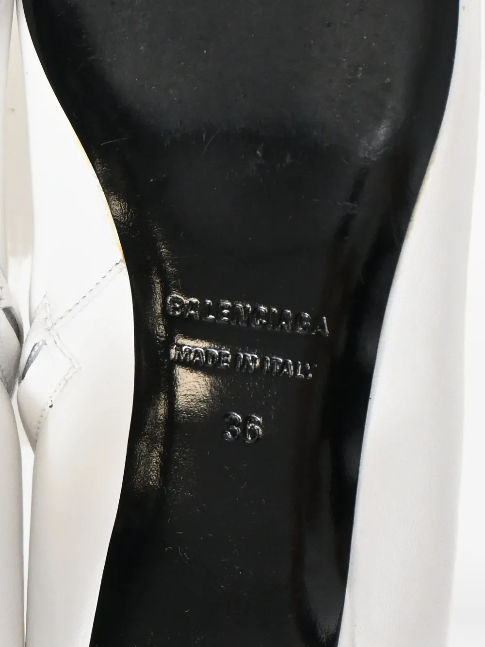 Pre-owned Balenciaga 40mm Slanted-heel Ankle Boots In White