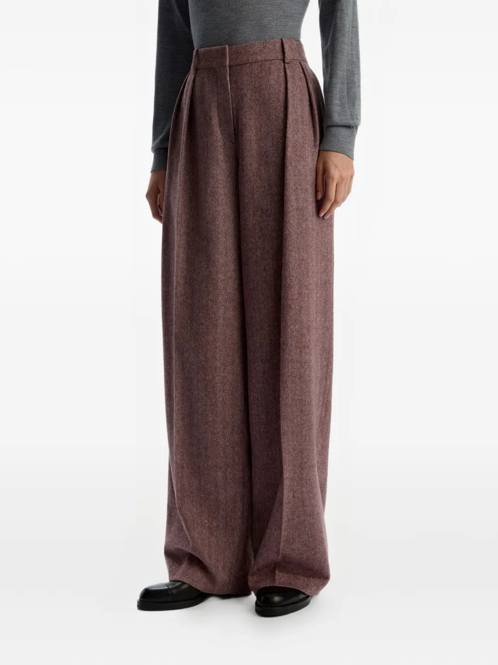 12 Storeez Pleated Trousers In Red