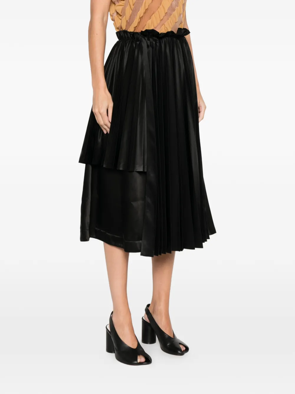 Noir Kei Ninomiya Pleated Asymmetric Midi Skirt In Black