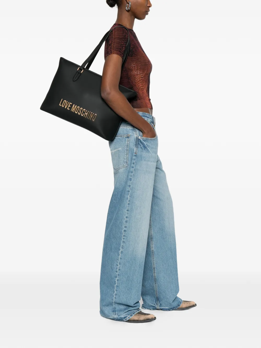 Love Moschino logo-plaque shoulder bag - Zwart