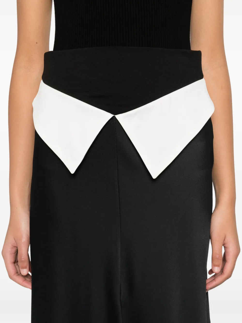 Contrast-Detail Maxi Skirt