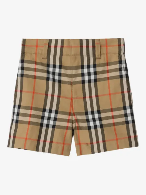 Burberry Kids شورت بكاروهات وبشريط خصر مطاطي