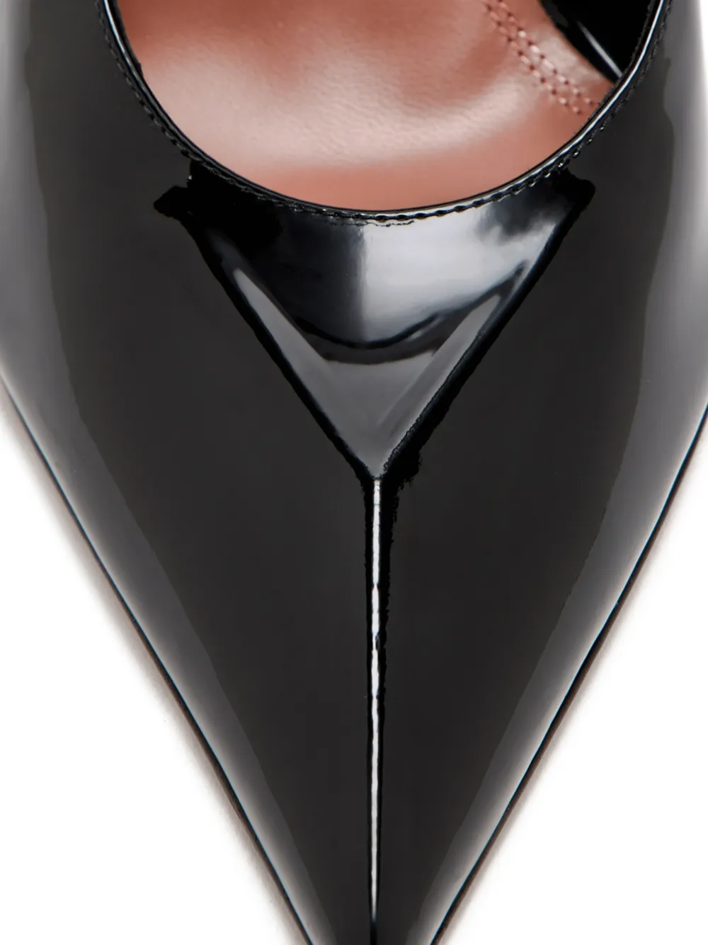 Amina Muaddi Christine gelakte pumps met puntige neus Zwart