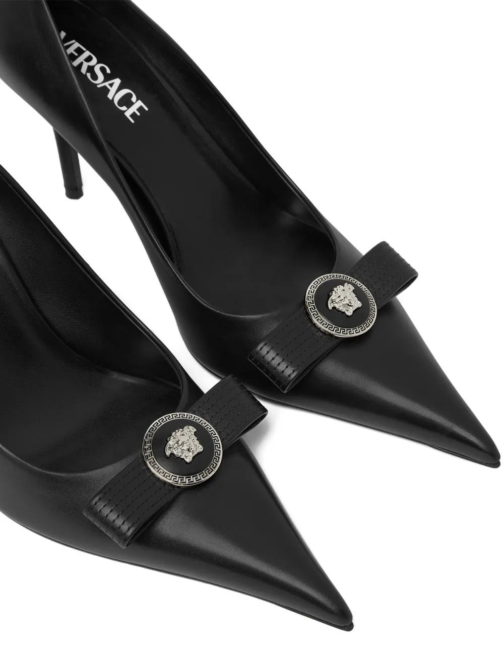 Versace 85 mm Gianni Ribbon leren pumps Zwart