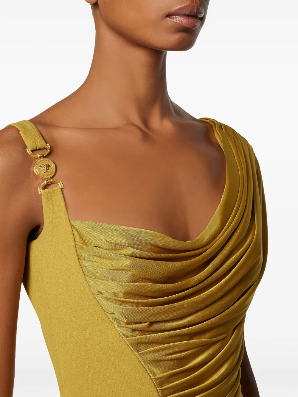 Versace Maxi-jurk met asymmetrische hals Geel