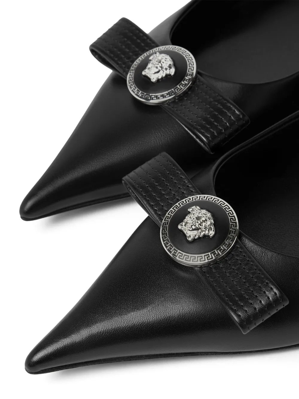 Versace Medusa ballerina's met puntige neus Zwart