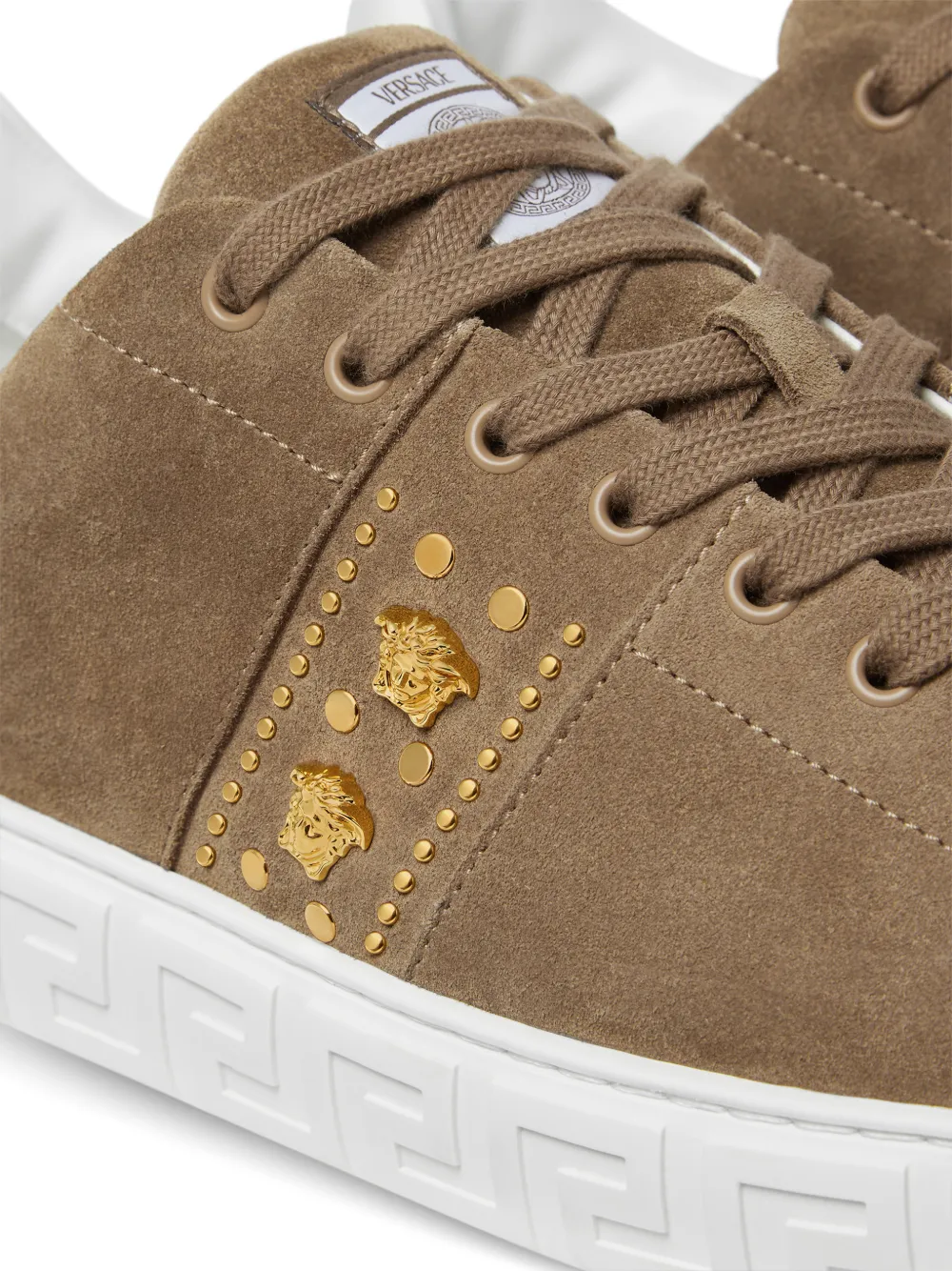 Versace Sneakers met Greca-patroon Bruin