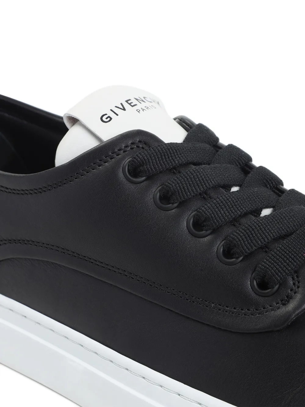 Givenchy Leren sneakers Zwart