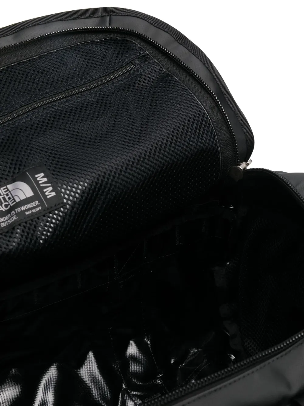 The North Face Medium Base Camp Luggage In Black