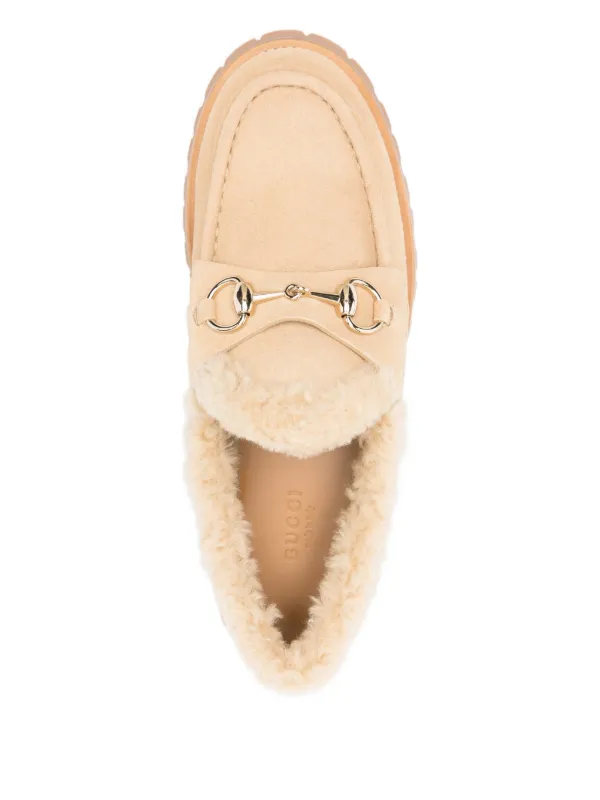 GUCCI Horsebit ムートンブーツ Gucci Horsebit Shearling Loafers | Neutrals | FARFETCH