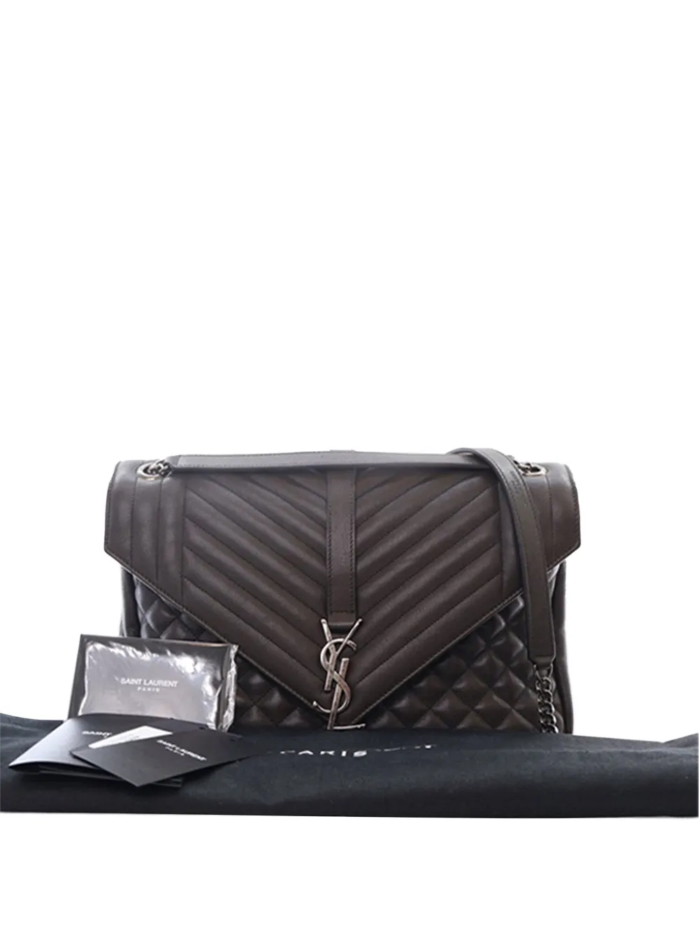 Saint Laurent Pre-Owned 2017 große Triquilt Monogram Envelope Schultertasche aus Leder | Pre-owned & Archive | Image 2