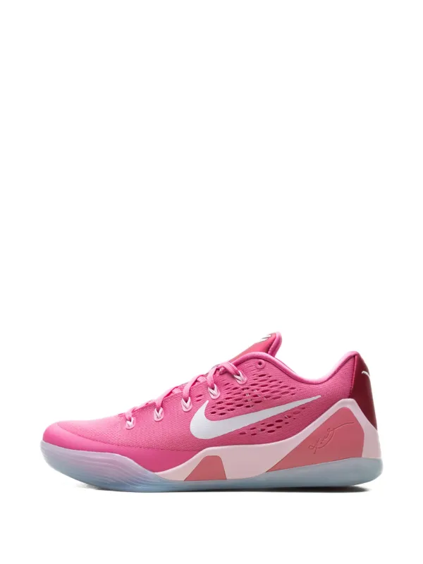 Nike Kobe 9 EM Low Protro スニーカー | ピンク | FARFETCH JP