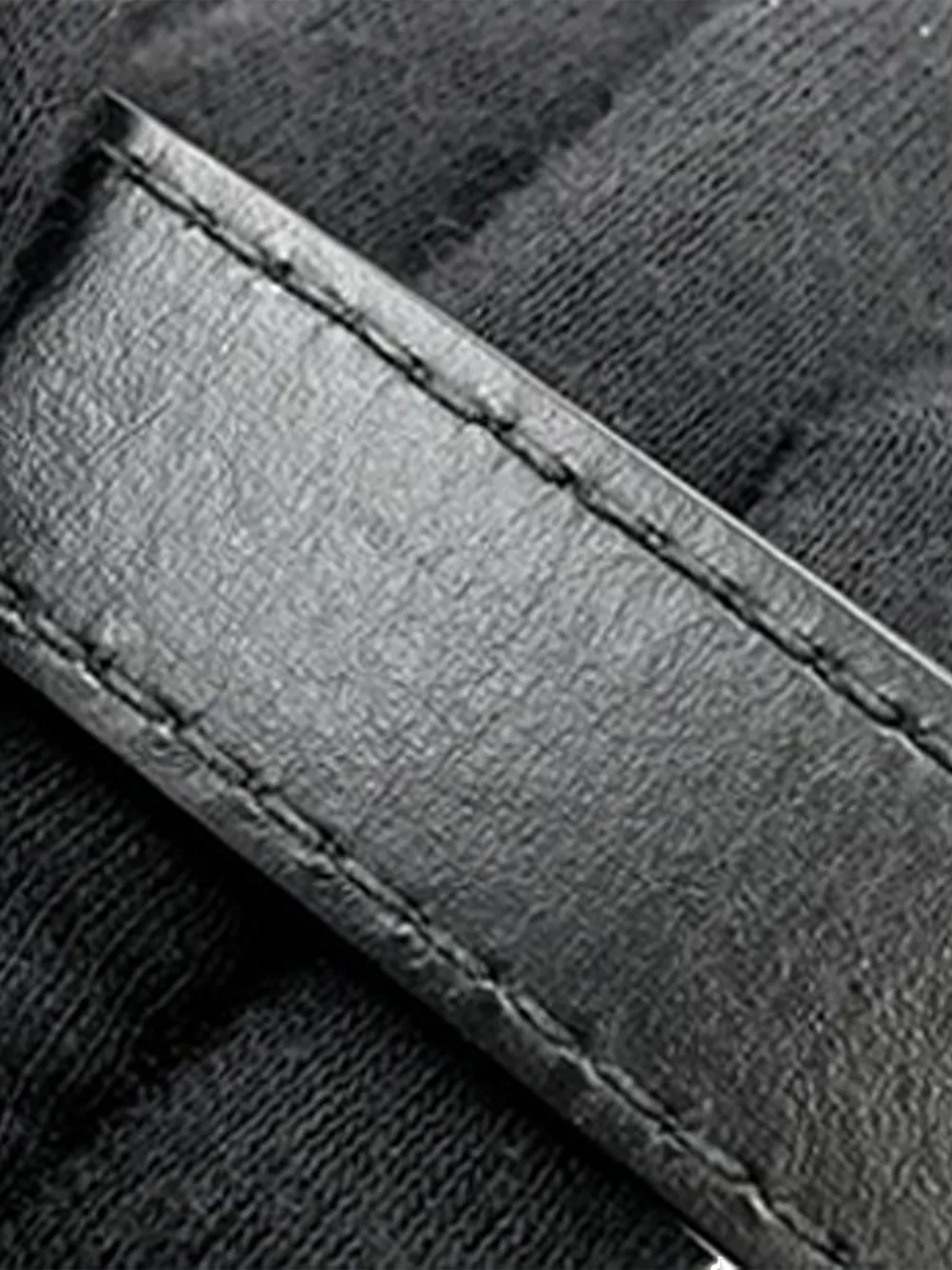 FERRAGAMO Pre-owned 2010-2025 Leather Gancini Flap Crossbody Bag In Black