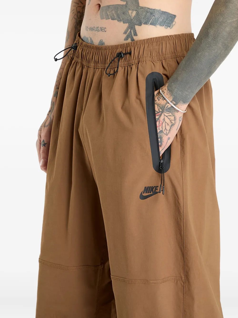 Nike Broek met elastische tailleband Bruin