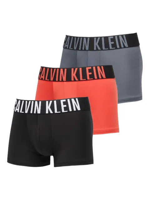 Calvin Klein Kit 3 cuecas boxer com logo no cós