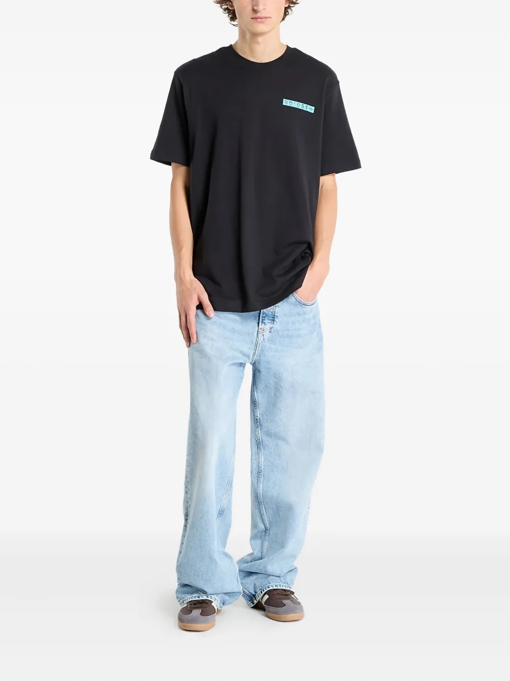 Adidas logo-print T-shirt - Zwart