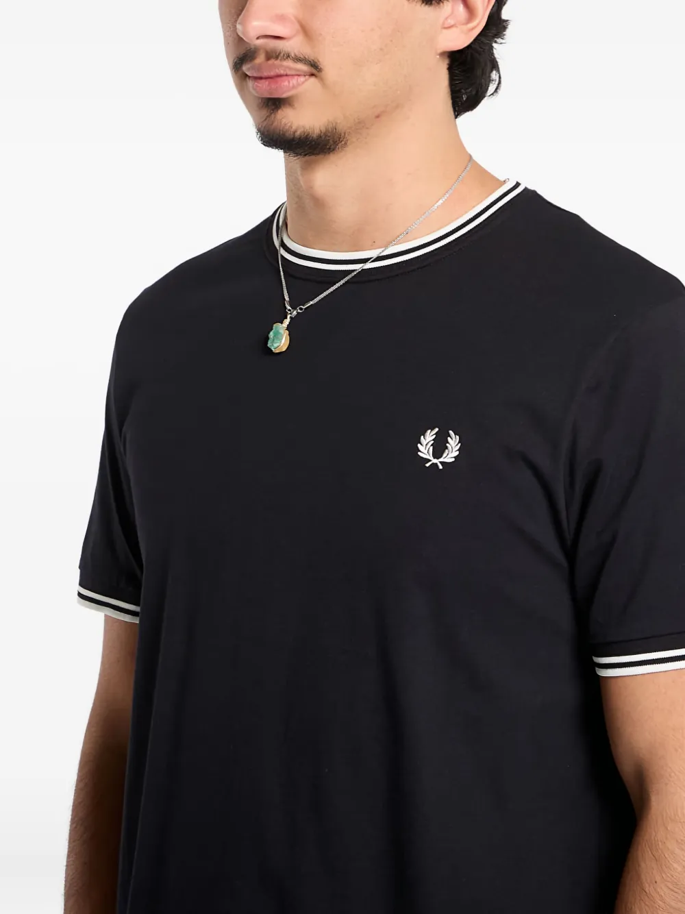 Fred Perry Katoenen T-shirt met gestreepte hals Zwart
