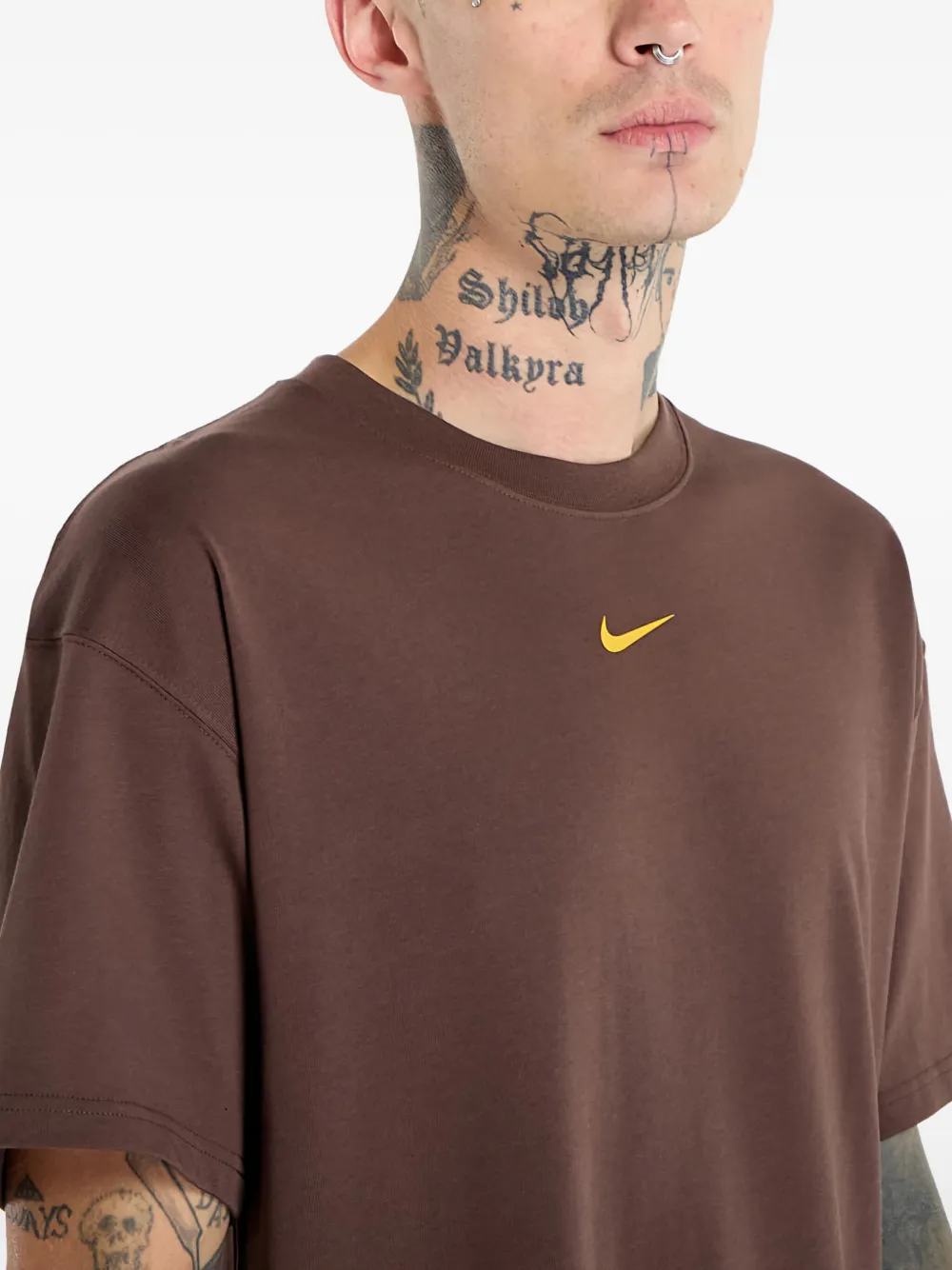 Nike x NOCTA T-shirt met logodetail Bruin