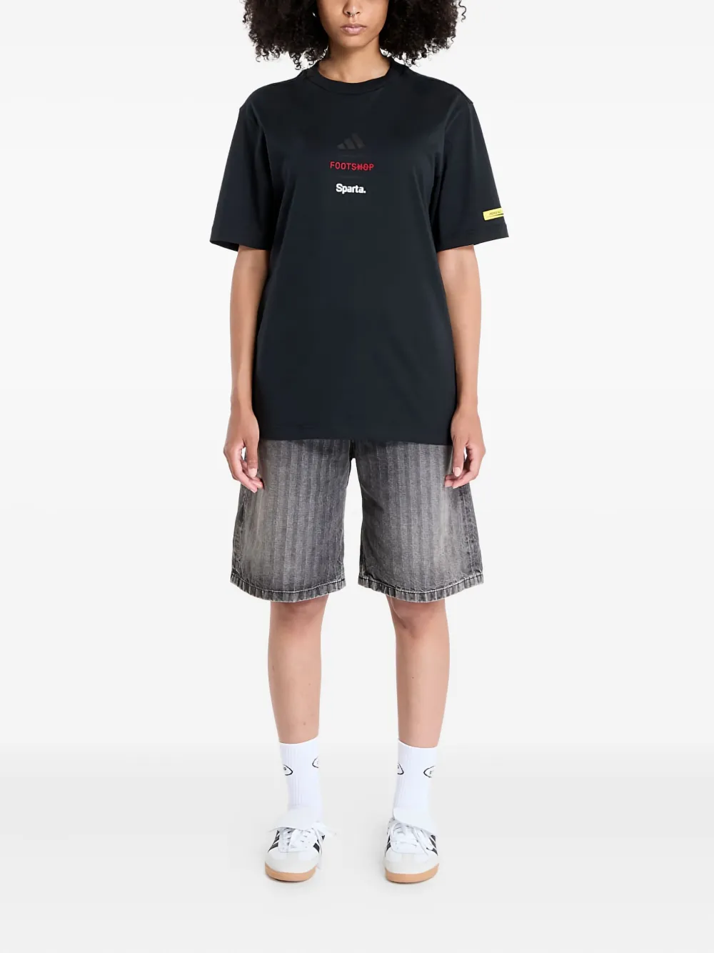 adidas playera Crest Sparta | Playeras y jerséis | Image 2