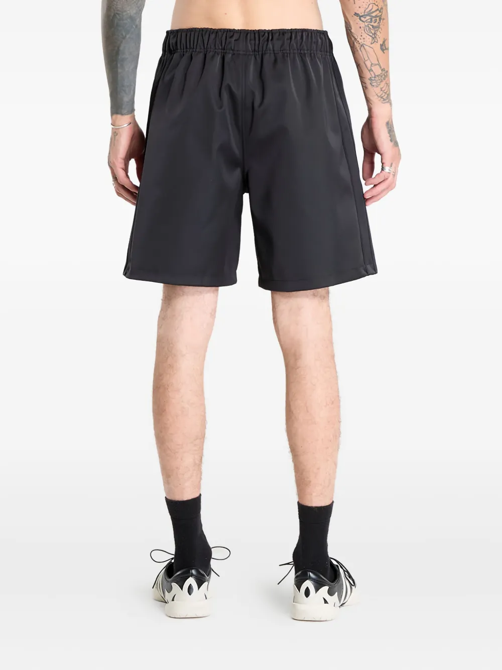 adidas bermudas con acabado satinado | Shorts para correr | Image 2