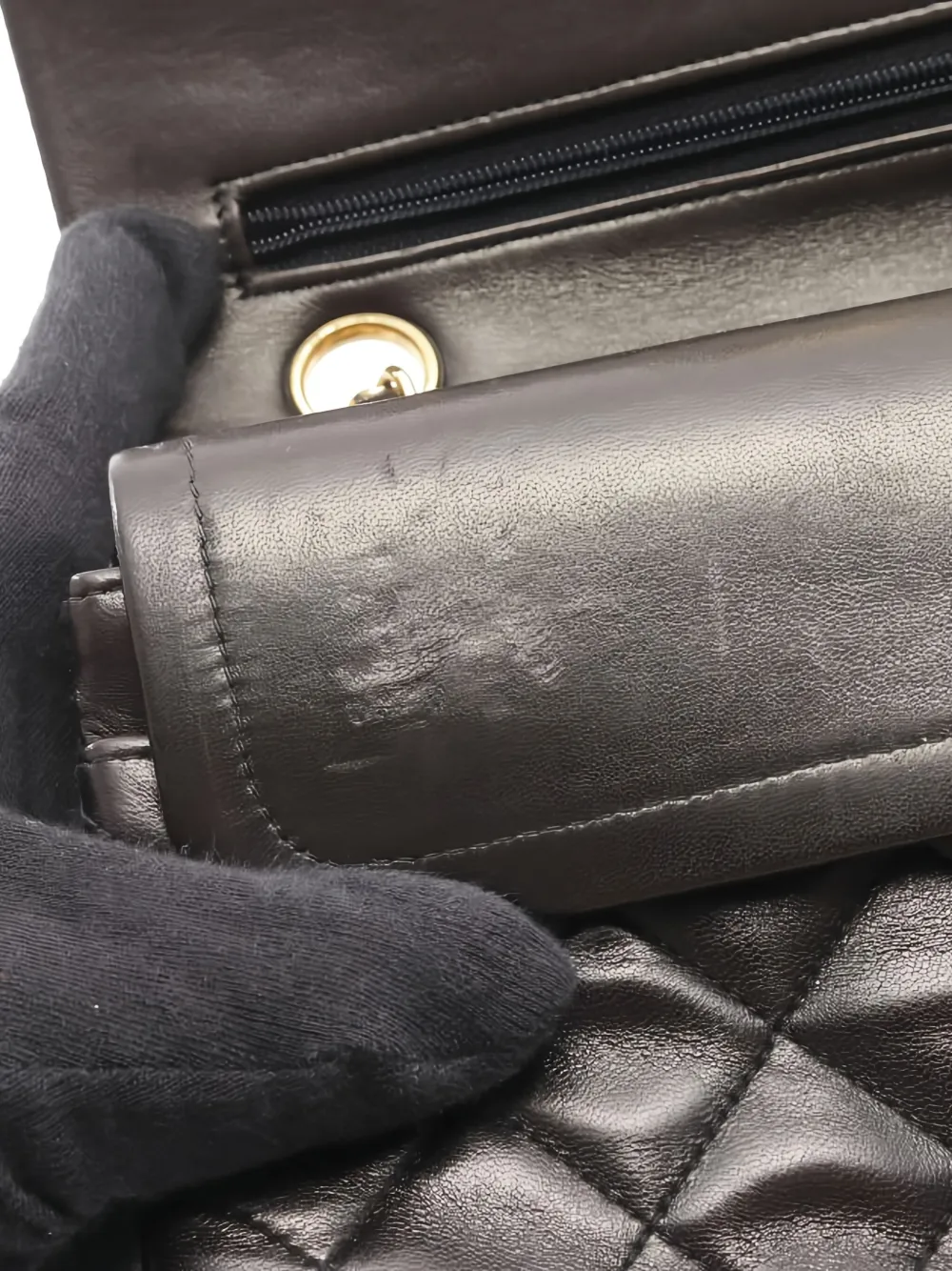 Pre-owned Chanel 1991-1994 Matelasse Flap Chain Crossbody Bag In Black