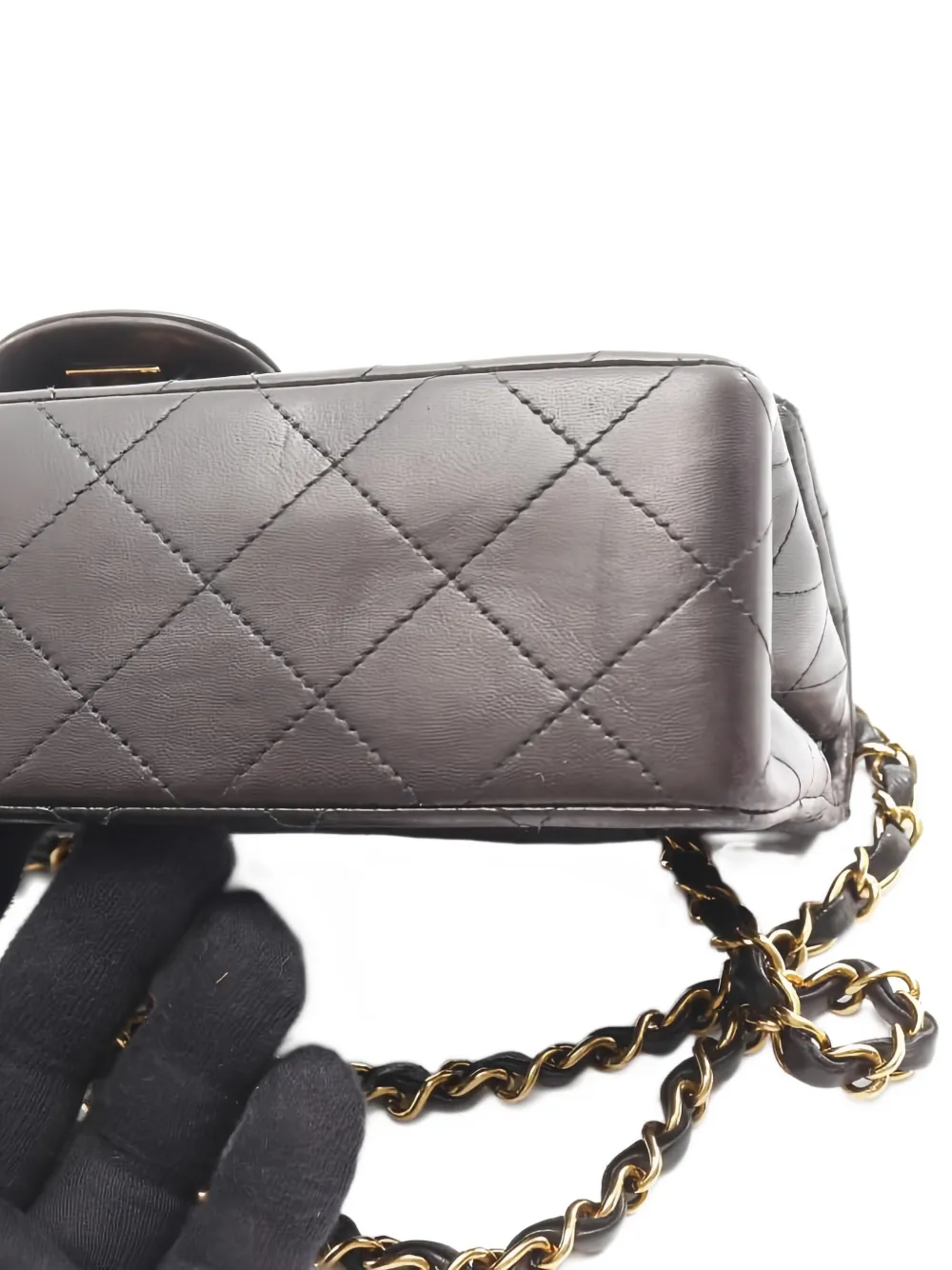 Pre-owned Chanel 1991-1994 Matelasse Flap Chain Crossbody Bag In Black