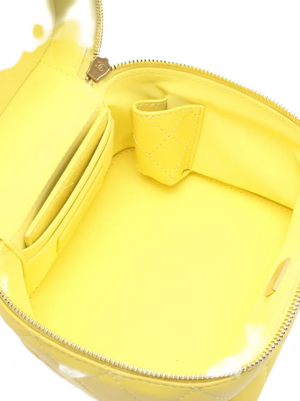 Pre-owned Chanel 2021 Diamond-quilting Vanity Bag In Yellow