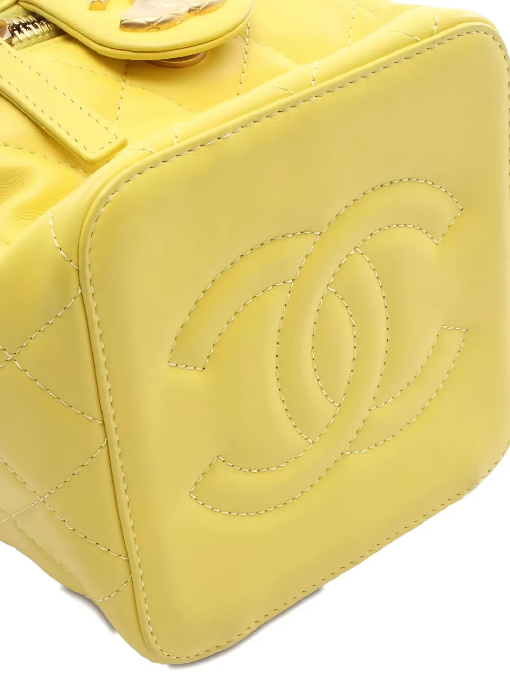Pre-owned Chanel 2021 Diamond-quilting Vanity Bag In Yellow