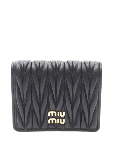 Miu Miu Pre-Owned 2020s matelassé-effect leather bi-fold wallet