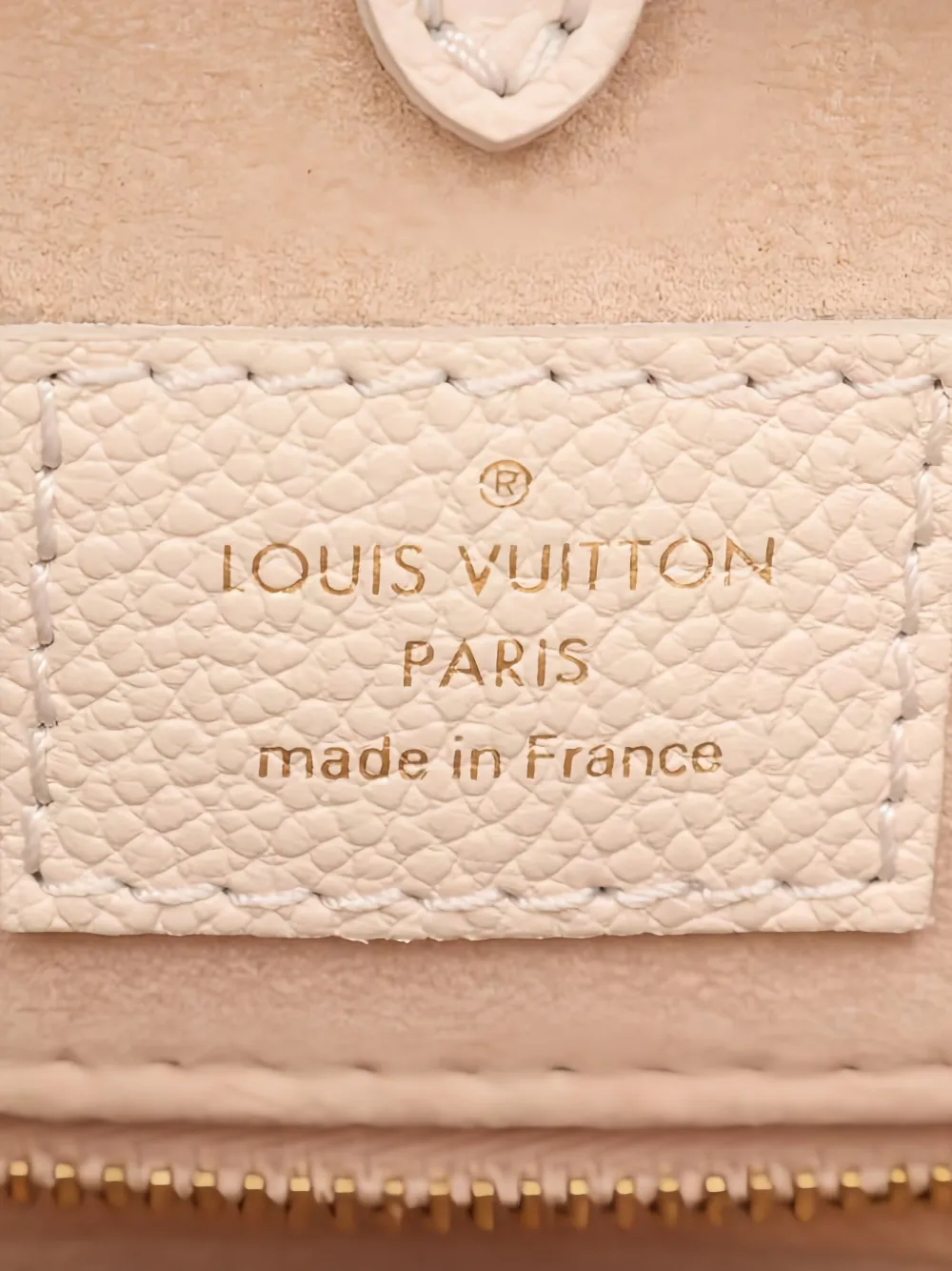 Pre-owned Louis Vuitton 2010s Onthego Mm Monogram Leather Tote Bag In Green