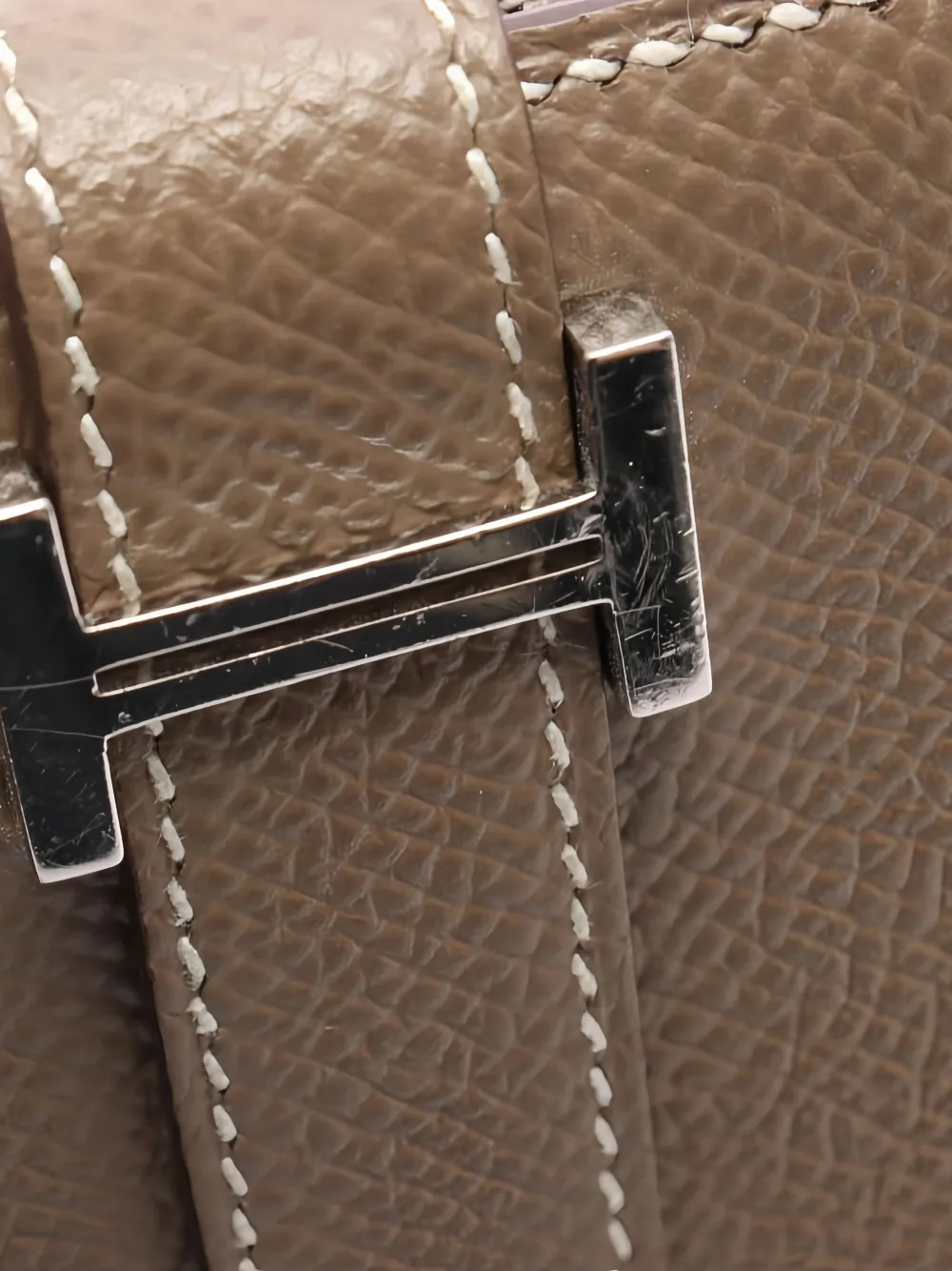 Pre-owned Hermes 2020's Bearn Silver Hardware Compact Bifold Wallet In Neutral